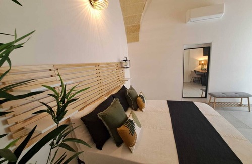 Grottaglie Bed & Breakfast | Discover Mae Apulian Rooms 65: Spa, Breakfast & More