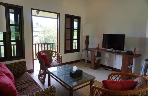 Mae Rim Hotel | Exceptional Mae Nai Gardens: Family-Friendly with Pool Access