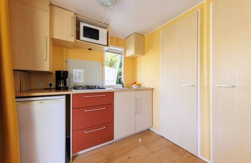 Chatel-Guyon House | Cozy Mobile Home at Maeva Respire Campsite in La Croze