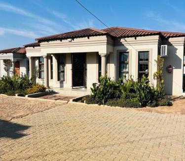 Mahikeng Cabin | Experience Comfort at Mafikeng Boutique Lodge