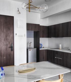 Bandar Kota Bharu Apartment | Guest Favorite MAG@Troika with Pool and Family Amenities