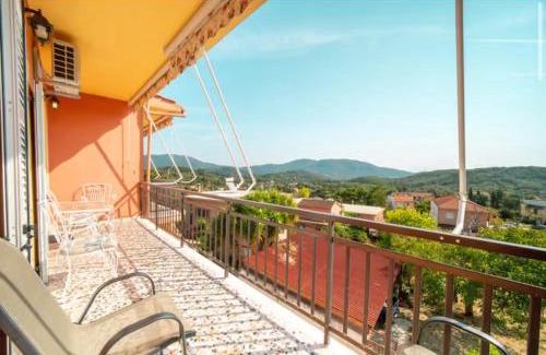 Dafnata Apartment | Exceptional Stay at Magda's Apartment - Family Friendly Retreat