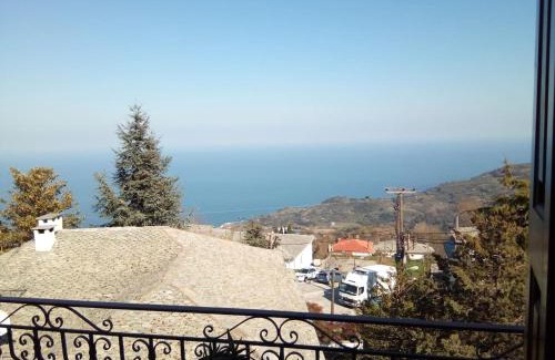 Zagora Apartment | Guest Rated Magda Studios - Double Bed Room with Breakfast