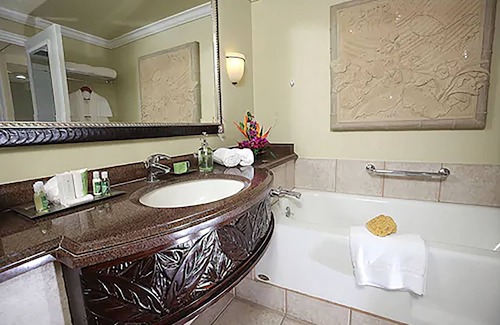 Lowlands Resort | Elegant Magdalena Grand Beach & Golf Resort with Ocean Views