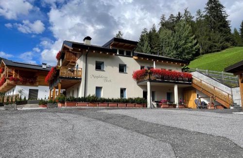 Funes Apartment | Pet-Friendly Retreat at Magdalenablick - Rated 9.2/10