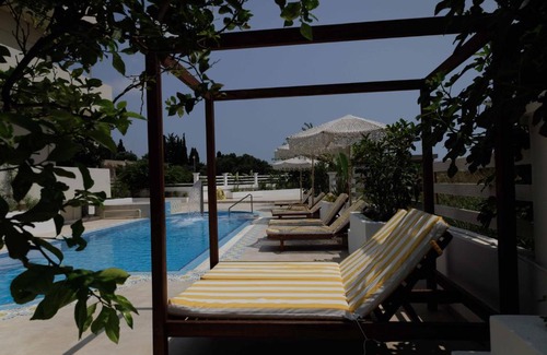 Minia Apartment | Discover Maggana Residence: Pet-Friendly Retreat with Pool