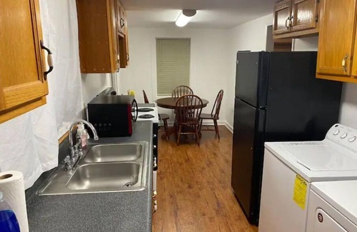 Lookout Mountain House | Discover Maggie's Place: Pet-Friendly Ocean View Retreat