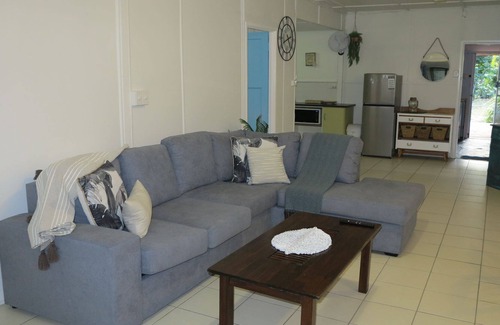 Nelly Bay Cottage | Maggie Soul - Renovated and charming cottage in beautiful Nelly Bay