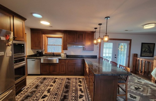 Maggie Valley House | Premier Host VRBO in Maggie Valley with Mountain Views & Spa