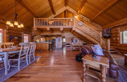 Rexford Cabin | Maggie’s Cabin - Enjoy a Slice of Paradise in Rexford, Montana!