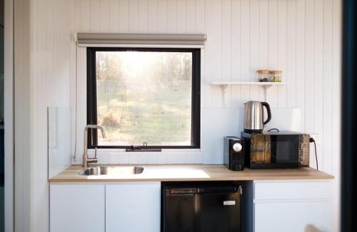 Howes Valley House | Discover Maggie's Farmstay: Pet & Child Friendly Retreat