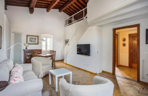 Oltrarno Apartment | Discover Maggio In Florence - Rated 9.6/10 by Guests