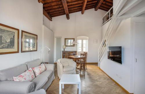 Oltrarno Apartment | Discover Maggio In Florence - Rated 9.6/10 by Guests