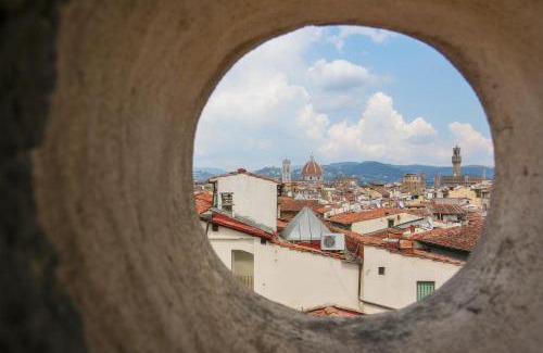 Oltrarno Apartment | Discover Maggio In Florence - Rated 9.6/10 by Guests