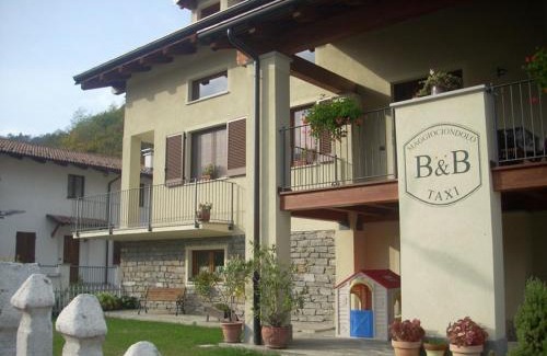 Venasca House | Exceptional Stay at Maggiociondolo - Rated 9.3/10 by Guests