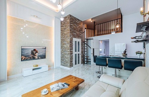 Pohang House | Maggiore Pension: Guest Rated 10/10 with Pool & Breakfast
