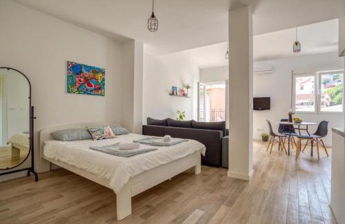 Golubovina Apartment | Family-Friendly Magi Rooftop Apartment in Budva