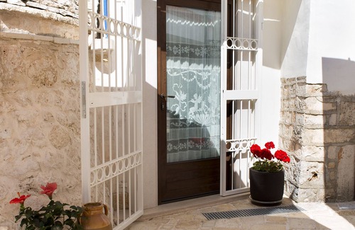 Noci Apartment | Enchanting Trullo Retreat with Private Pool & Spa