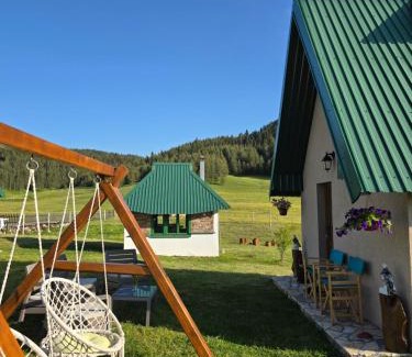 Zabljak House | Budget-Friendly Magic Corner with Breakfast & Family Amenities