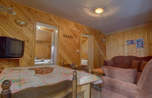 Jahorina Apartment | Enchanting Magic Cottage: Pet & Child Friendly Retreat