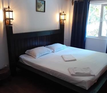 Vama Veche Villa | Enchanting Magic Garden Villa - Family-Friendly Retreat