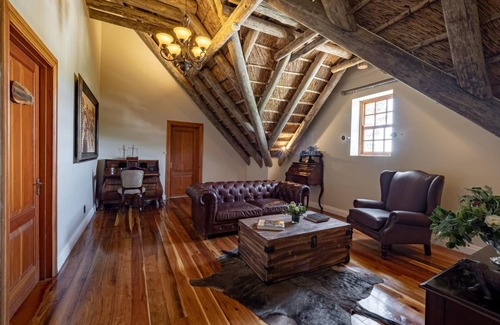 Jansenville House | Experience Magic Hills at Ilanga Manor House Retreat
