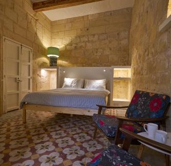 Victoria Apartment | Enchanting Ocean View Retreat in Old Gozo - 10/10 Rating