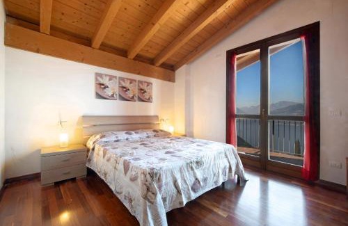 Regoledo Villa | Enchanting Getaway at Lake Como with Pool & Pet Friendly