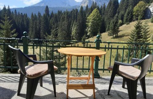 Pitomine House | Exceptional Magic Mountain: Pet-Friendly & Family Ready