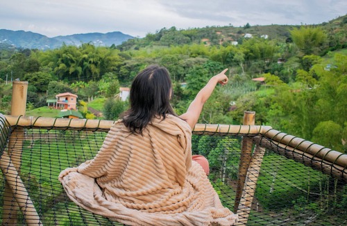 El Penol Cabin | Enchanting Escape at Magic View Guatape with Family Amenities