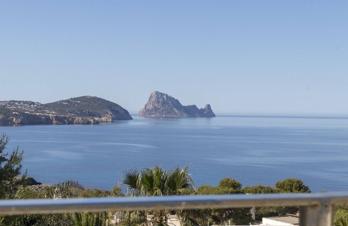 Sant Josep de sa Talaia Villa | Modern Ibiza Villa with Infinity Pool & Ocean Views