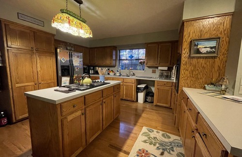 Waveland Cabin | Enchanting Blue Mountain Lake Cabin with Pet-Friendly Perks