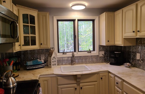 Standish Cottage | Enchanting Lakeview Cottage on Frye Island, ME - Pet Friendly