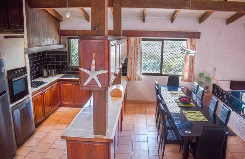Port Vila House | Idyllic 4-Bedroom Holiday Home with Ocean Views & Pool