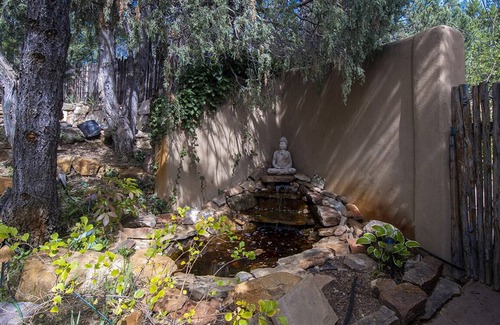 North Hills House | Enchanting Shangri La Near Ski Resort and 10,000 Waves