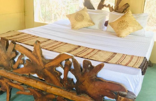 Yodakandiya Cabin | Enchanting Tented Lodge in Yala - Ideal for Families