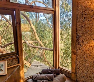 Lagos Other | Enchanting Treehouse Retreat with Family-Friendly Amenities