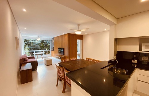 Sao Sebastiao Apartment | Unforgettable Ocean View at Camburyzinho Beach