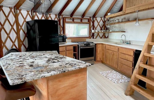 Sandpoint Cabin | Enchanting Yurt Retreat with Spa and Ocean Views