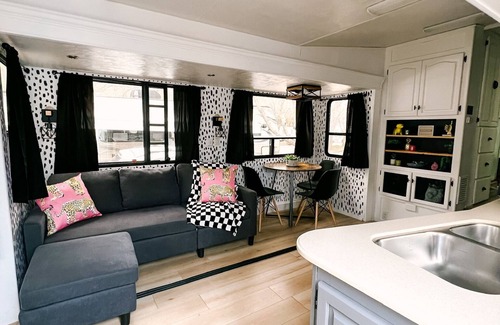 Leeds House | Guest Rated 9.8: MagiCamper Near St. George & Zion