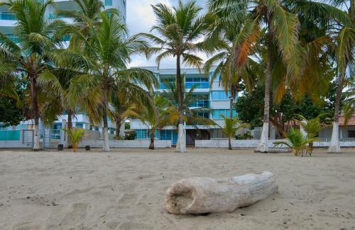 Covenas Apartment | Oceanfront 3-Bedroom Getaway: Perfect for Families & Pets