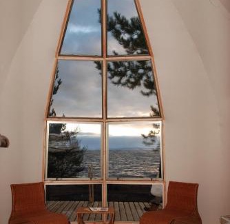 Pucon Hotel | Cozy Magma Lodge in Pucon with Oceanfront Escape