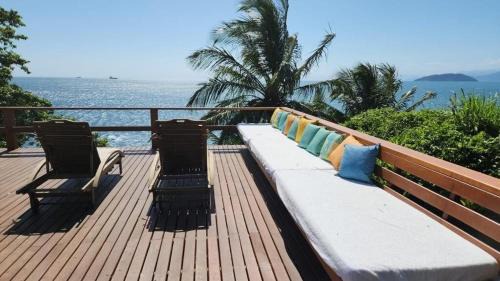 Praia de Itapecerica House | Unforgettable Coastal Retreat in Ilhabela - Rated 10/10