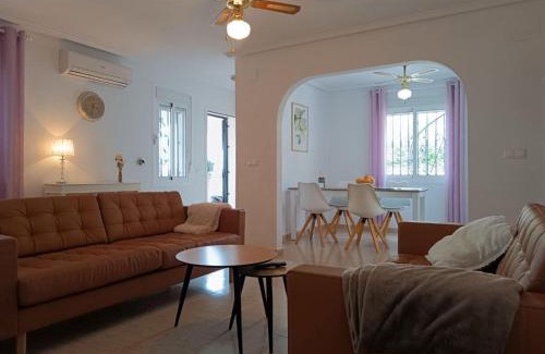 Puerto Marino Villa | Magnífica villa con piscina privada y barbacoa R48 by Novadesta