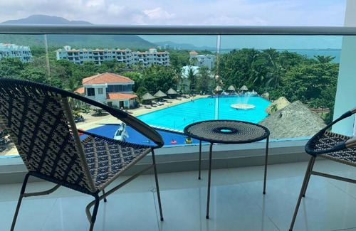 Papare Apartment | Beachfront Paradise: Costazul 405, Rated 9.6 by Guests