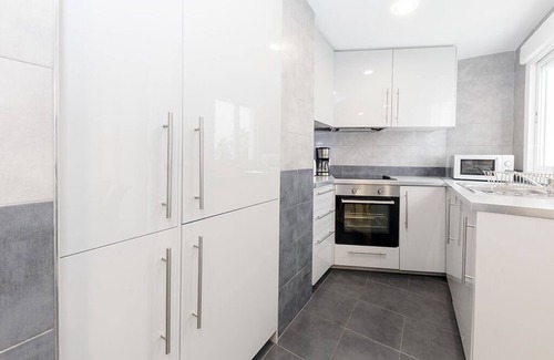 El Arenal Apartment | Elegant Apartment in La Alfalfa, Ideal for Families