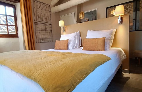 Saint-Andre-de-Majencoules House | Idyllic Stay in Cevennes National Park with Spa & Pool