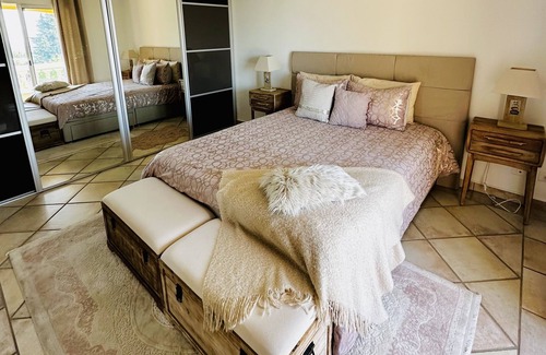 Saint-Saturnin-les-Avignon Villa | Idyllic Villa with Pool and Spa, Near Avignon for Hiking