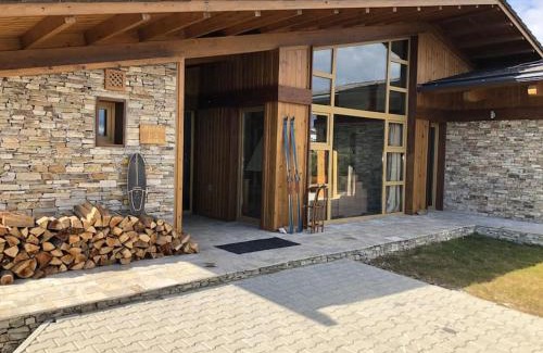 Razlog Ski Chalet | Exceptional MAGNET Chalet with Family and Pet Amenities