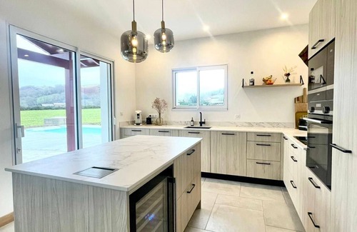 Saint-Pee-sur-Nivelle House | Magnificent Basque house with heated pool overlooking nature
